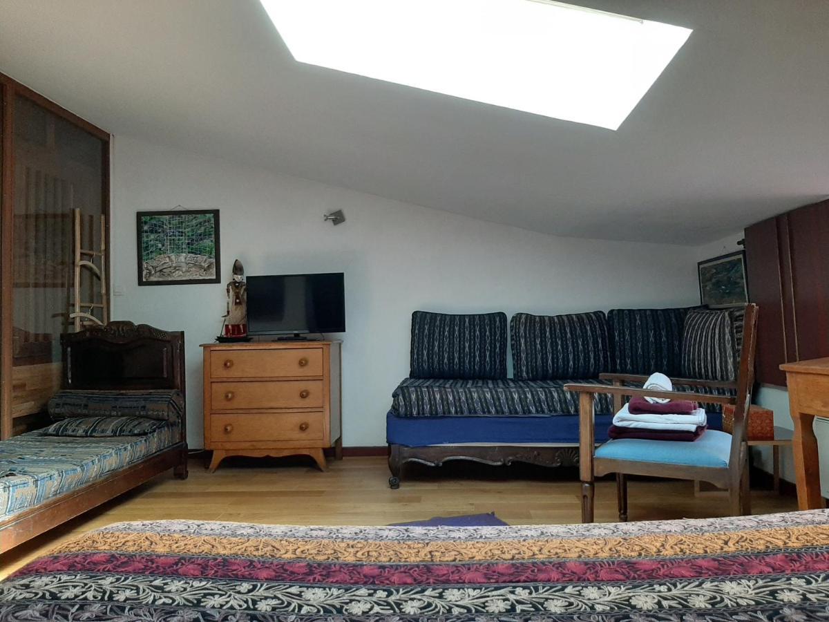 Chambres D'Hotes Le Petit Siam : Le Calme En Centre Ville Clermont-Ferrand Eksteriør billede