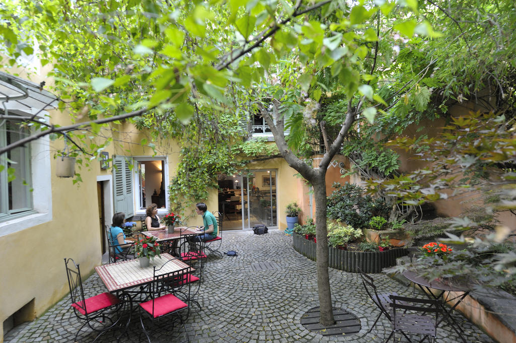 Chambres D'Hotes Le Petit Siam : Le Calme En Centre Ville Clermont-Ferrand Eksteriør billede